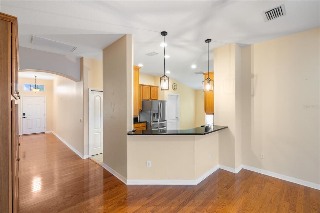 For Rent: $2,600 (4 beds, 2 baths, 2024 Square Feet)