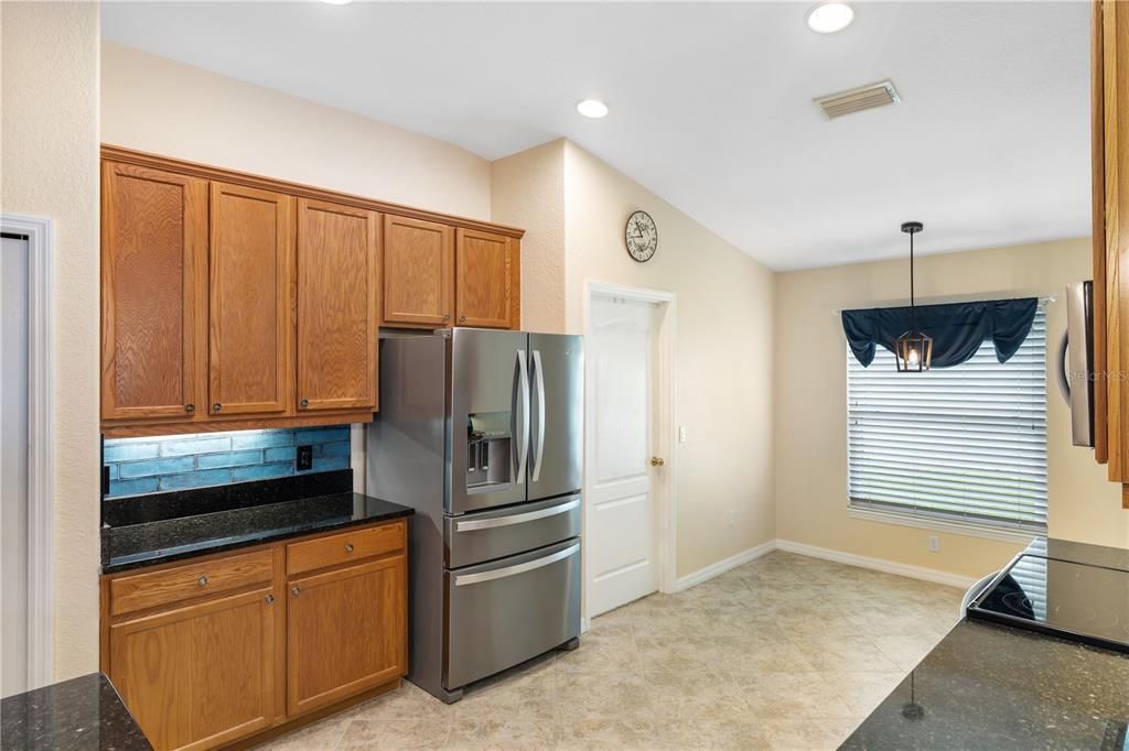 For Rent: $2,600 (4 beds, 2 baths, 2024 Square Feet)