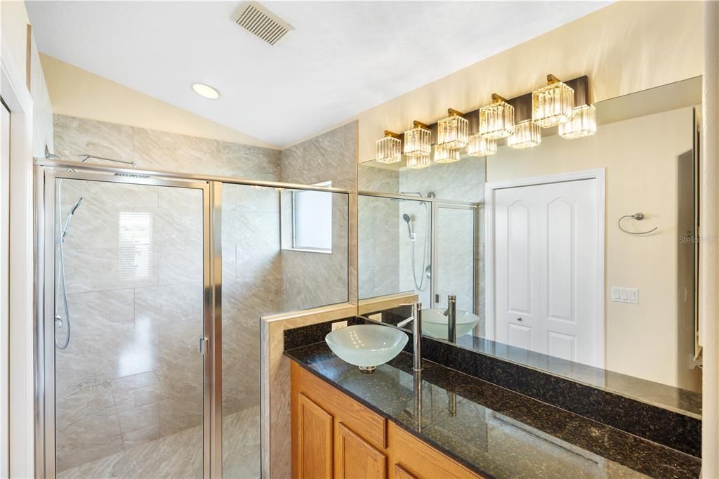 For Rent: $2,600 (4 beds, 2 baths, 2024 Square Feet)