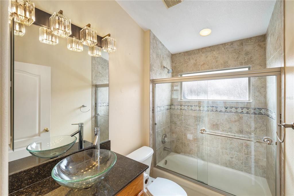 For Rent: $2,600 (4 beds, 2 baths, 2024 Square Feet)