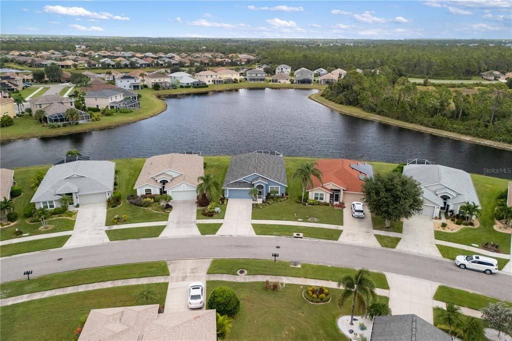 For Rent: $2,600 (4 beds, 2 baths, 2024 Square Feet)