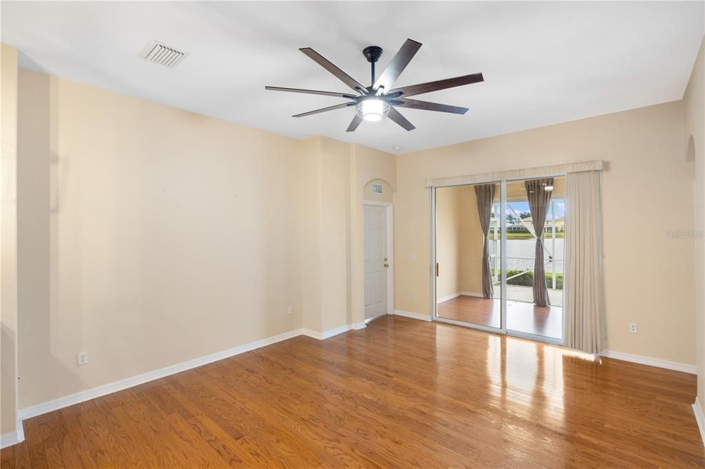 For Rent: $2,600 (4 beds, 2 baths, 2024 Square Feet)