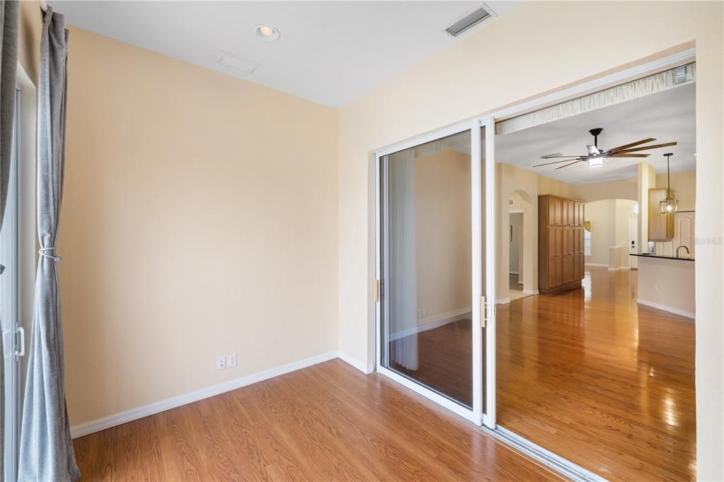 For Rent: $2,600 (4 beds, 2 baths, 2024 Square Feet)