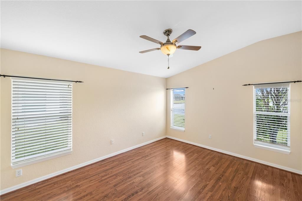 For Rent: $2,600 (4 beds, 2 baths, 2024 Square Feet)