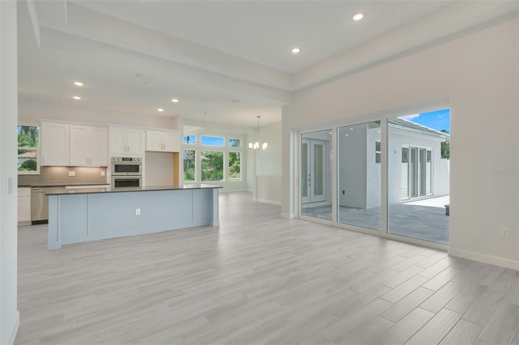 待售: $1,050,000 (4 贝兹, 3 浴室, 2712 平方英尺)