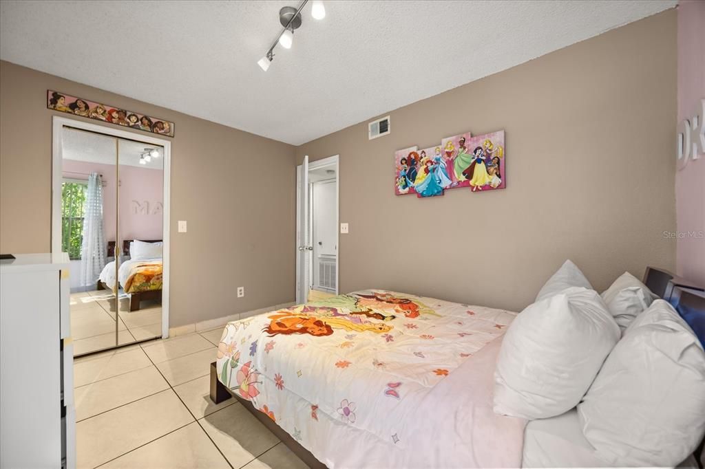 For Sale: $218,000 (3 beds, 2 baths, 1301 Square Feet)