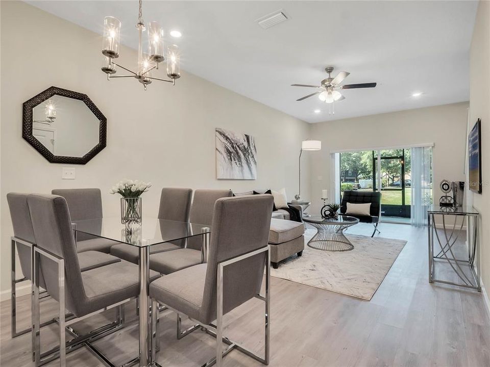 合同活跃: $2,249 (3 贝兹, 2 浴室, 1581 平方英尺)