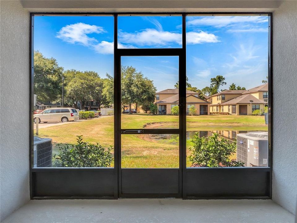 合同活跃: $2,249 (3 贝兹, 2 浴室, 1581 平方英尺)