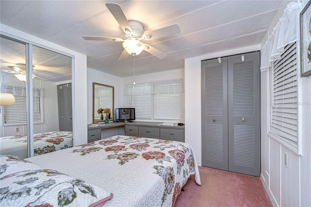 待售: $72,000 (2 贝兹, 1 浴室, 825 平方英尺)