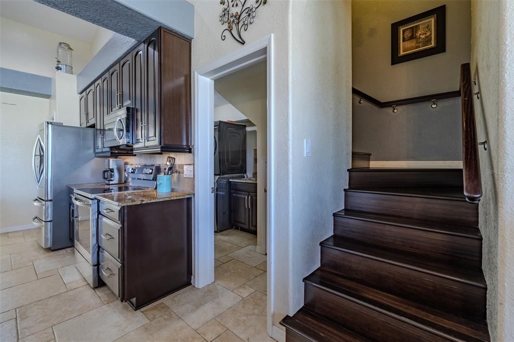 En Venta: $999,900 (5 camas, 4 baños, 2841 Pies cuadrados)