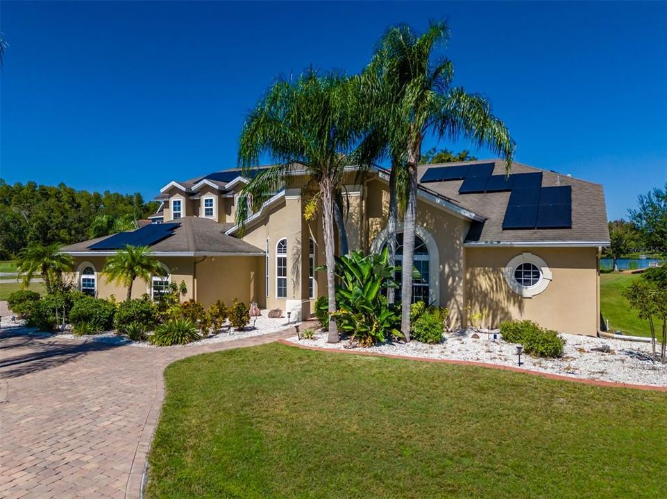 En Venta: $999,900 (5 camas, 4 baños, 2841 Pies cuadrados)