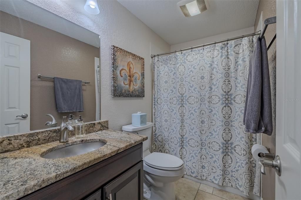 En Venta: $999,900 (5 camas, 4 baños, 2841 Pies cuadrados)