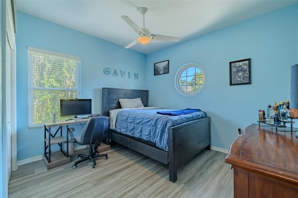 En Venta: $999,900 (5 camas, 4 baños, 2841 Pies cuadrados)