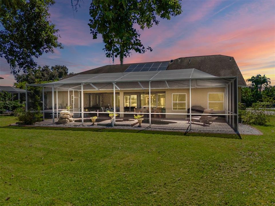 En Venta: $999,900 (5 camas, 4 baños, 2841 Pies cuadrados)