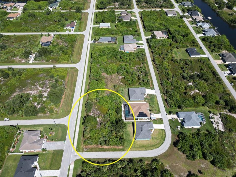 Под контрактом: $17,500 (0.23 acres)