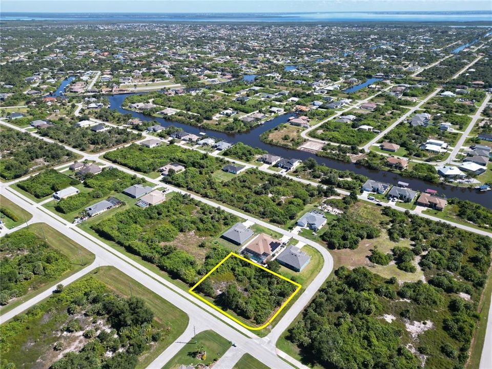 Под контрактом: $17,500 (0.23 acres)