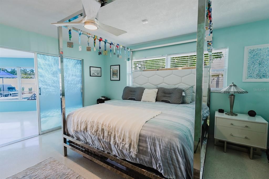 En Venta: $745,000 (3 camas, 3 baños, 2492 Pies cuadrados)