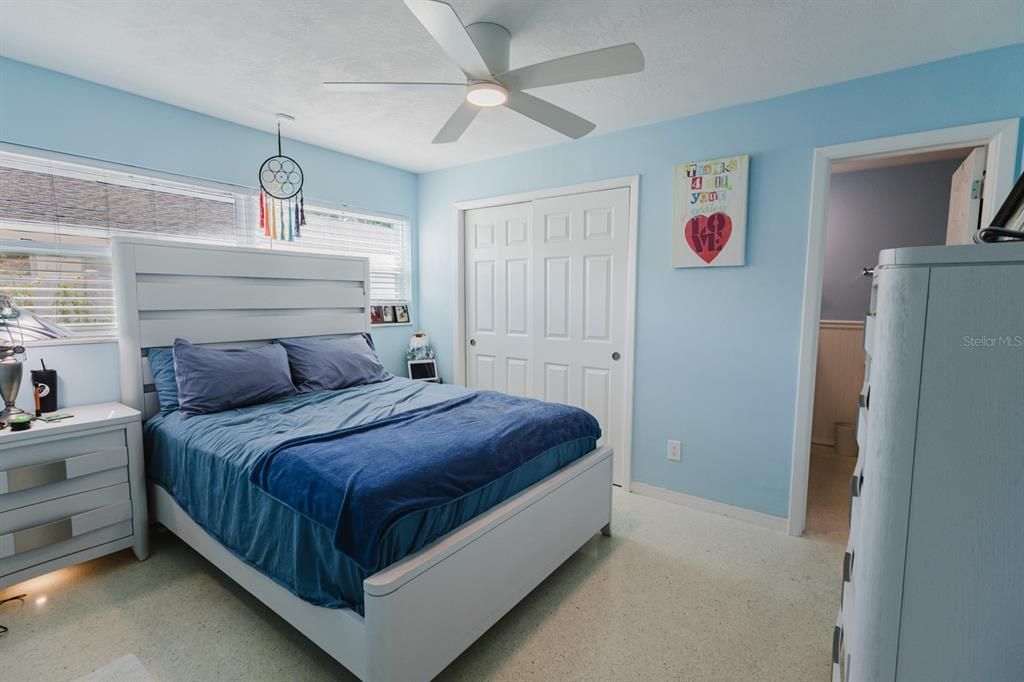 En Venta: $745,000 (3 camas, 3 baños, 2492 Pies cuadrados)