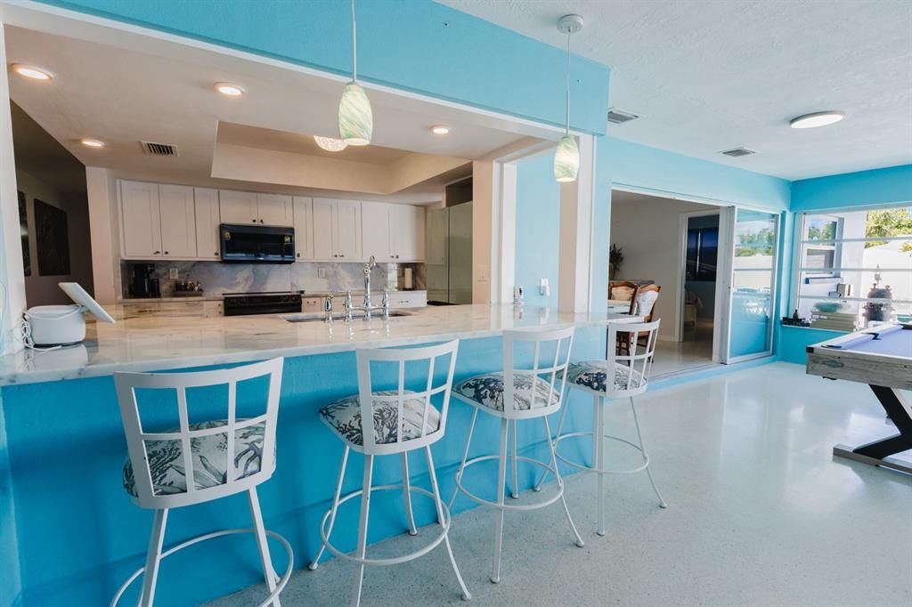 En Venta: $745,000 (3 camas, 3 baños, 2492 Pies cuadrados)