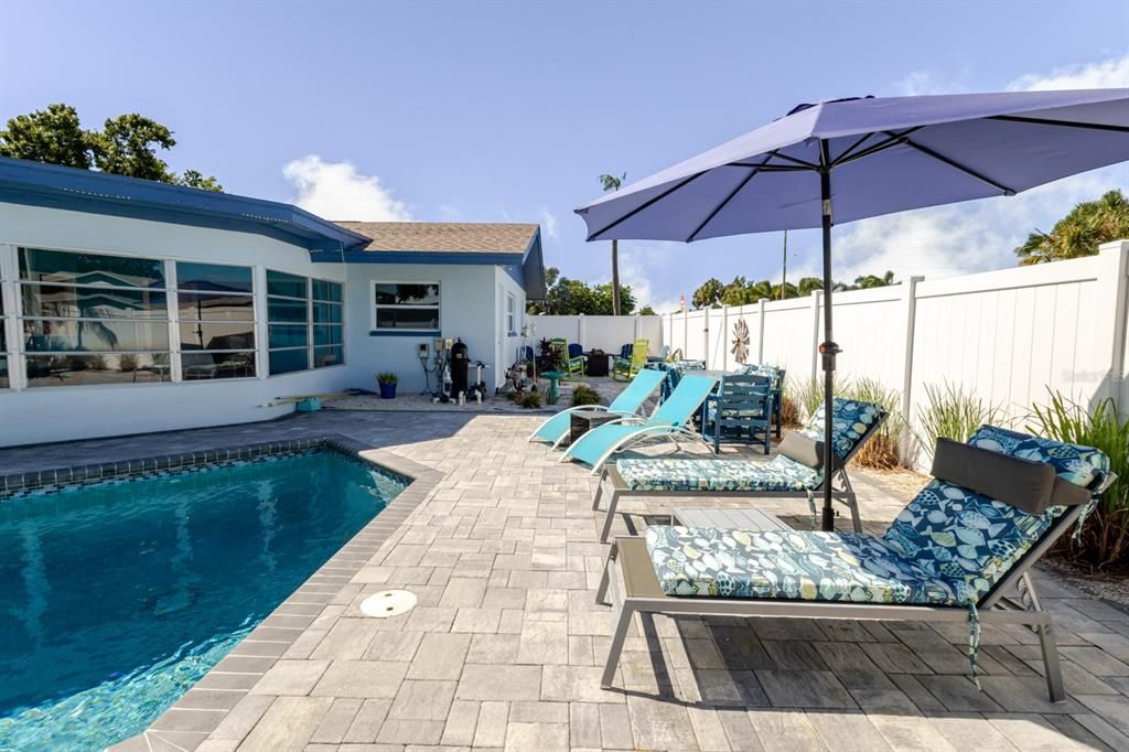 En Venta: $745,000 (3 camas, 3 baños, 2492 Pies cuadrados)