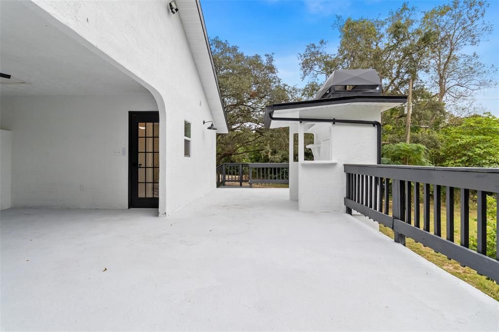 合同活跃: $399,999 (3 贝兹, 2 浴室, 1380 平方英尺)