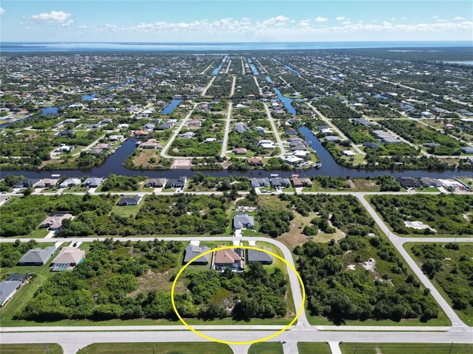 合同活跃: $21,500 (0.24 acres)