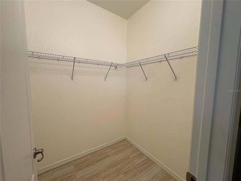 出租: $2,650 (4 贝兹, 3 浴室, 2006 平方英尺)