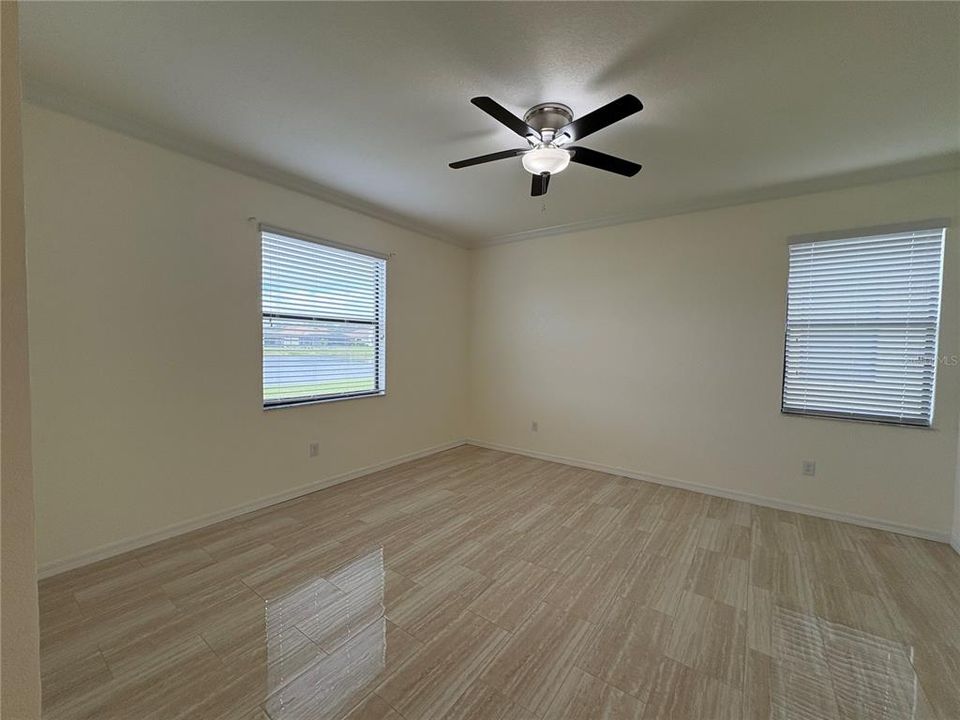 出租: $2,650 (4 贝兹, 3 浴室, 2006 平方英尺)