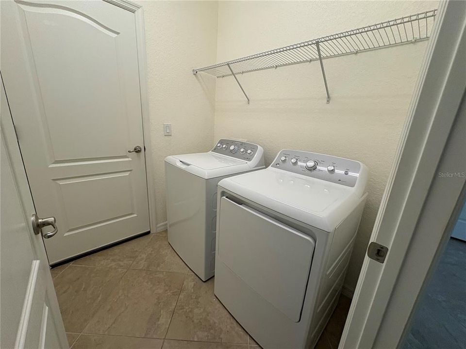 出租: $2,650 (4 贝兹, 3 浴室, 2006 平方英尺)