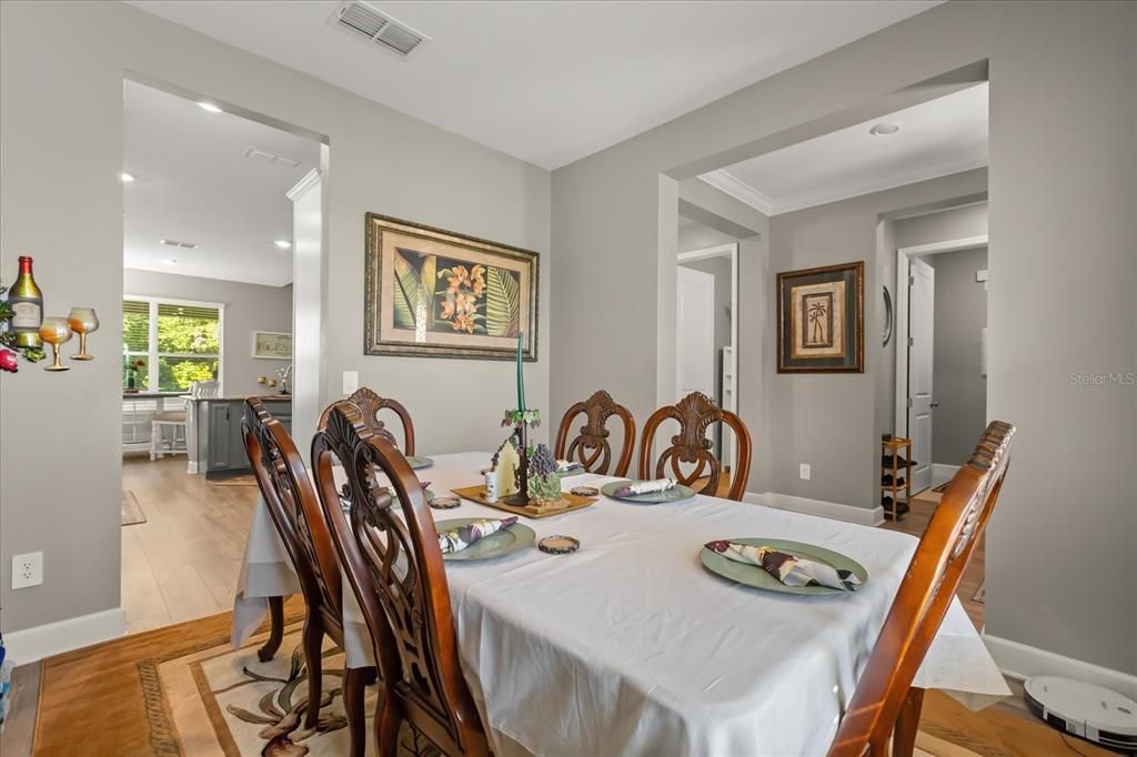 For Sale: $510,000 (4 beds, 3 baths, 2624 Square Feet)