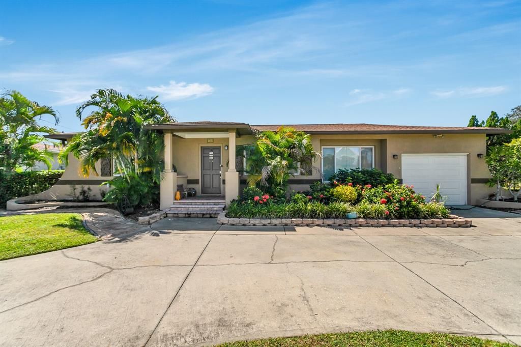 待售: $574,999 (4 贝兹, 2 浴室, 2096 平方英尺)