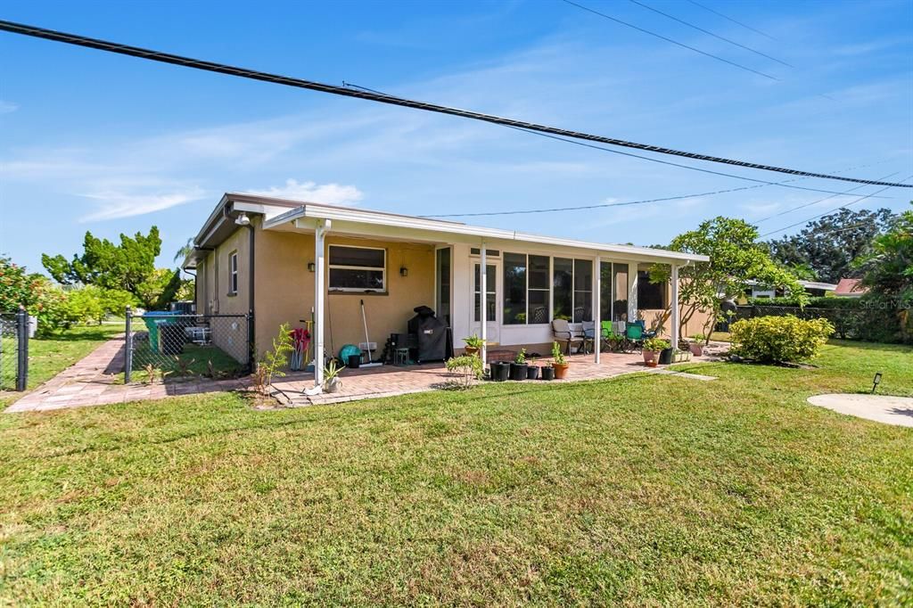 待售: $574,999 (4 贝兹, 2 浴室, 2096 平方英尺)