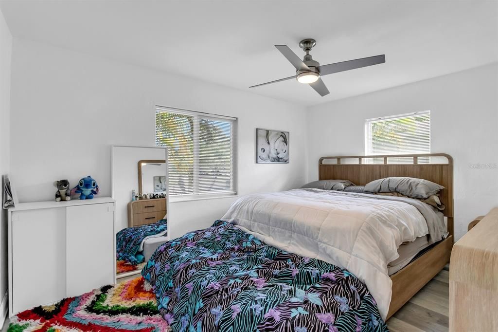 待售: $574,999 (4 贝兹, 2 浴室, 2096 平方英尺)