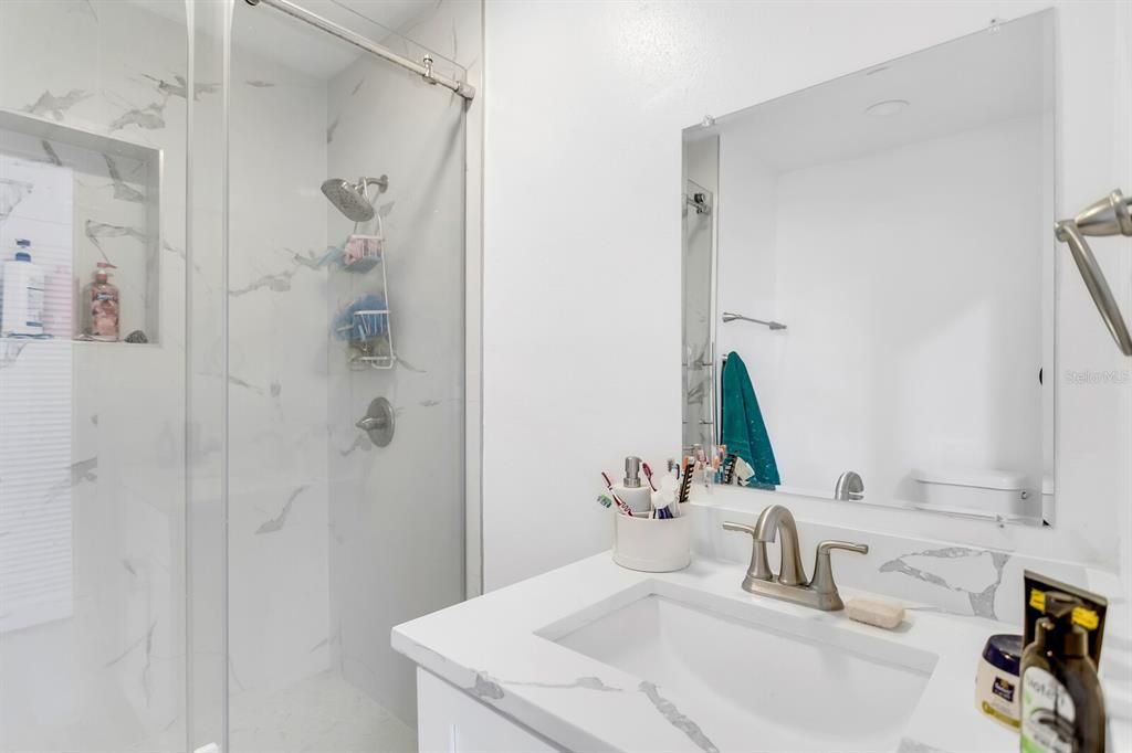 待售: $574,999 (4 贝兹, 2 浴室, 2096 平方英尺)