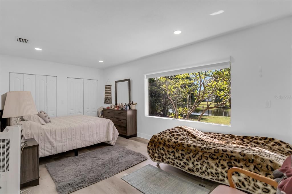 待售: $574,999 (4 贝兹, 2 浴室, 2096 平方英尺)