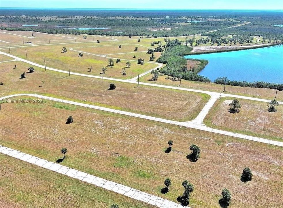 待售: $37,500 (0.17 acres)