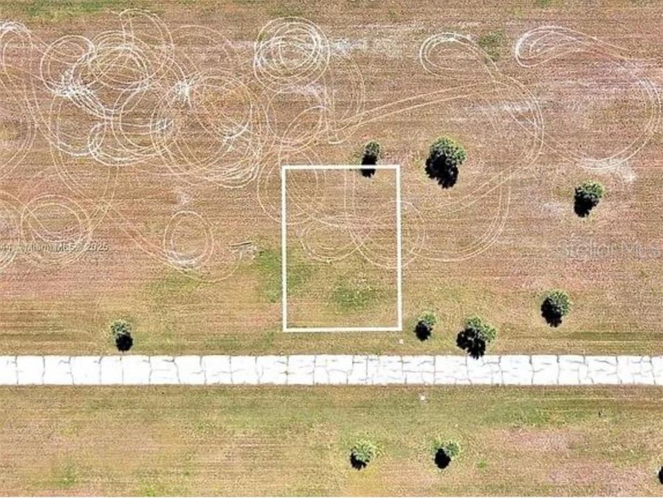 待售: $37,500 (0.17 acres)