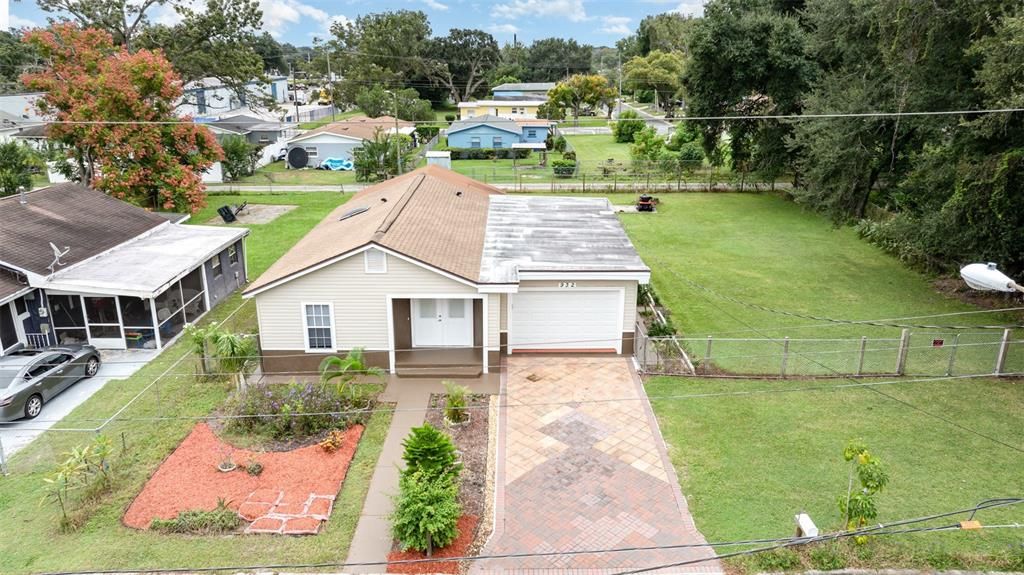 For Sale: $260,000 (3 beds, 2 baths, 1036 Square Feet)