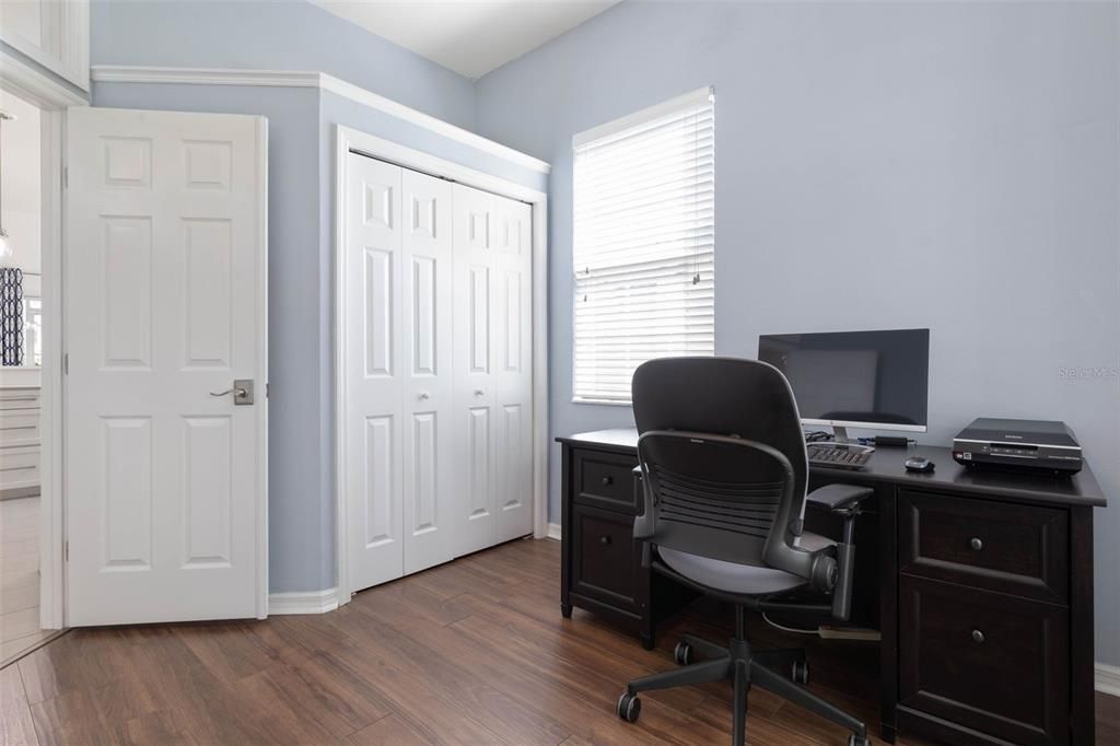 На продажу: $385,000 (3 спален, 2 ванн, 1810 Квадратных фут)