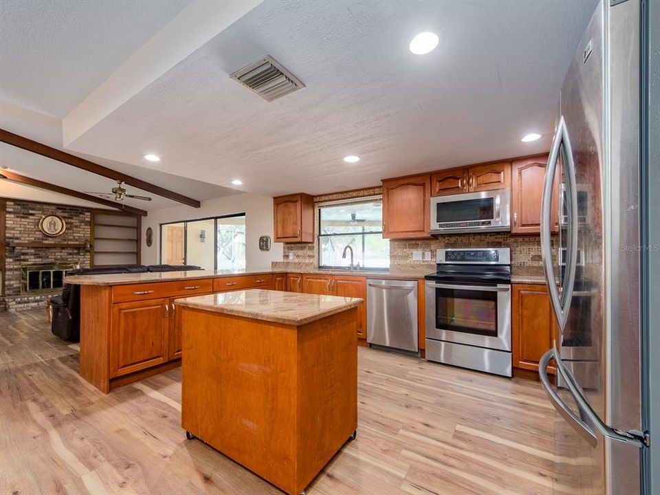 For Sale: $889,900 (4 beds, 3 baths, 3359 Square Feet)