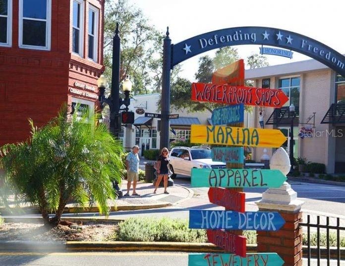 For Sale: $889,900 (4 beds, 3 baths, 3359 Square Feet)