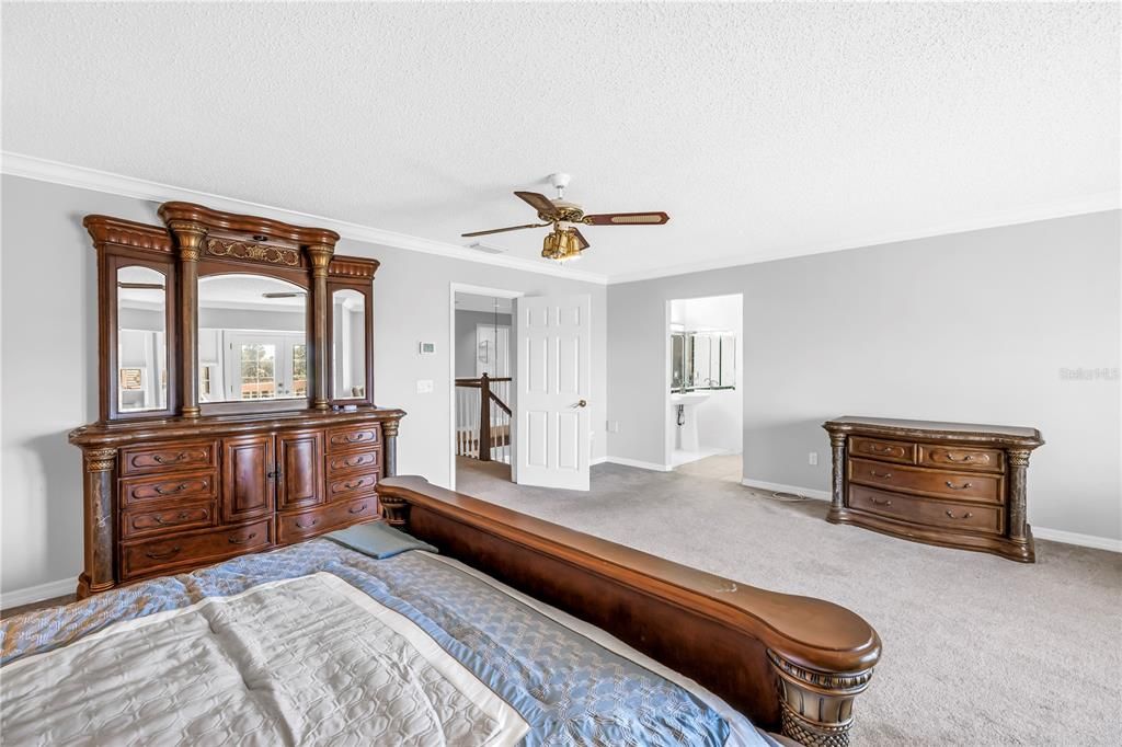 En Venta: $2,850,000 (5 camas, 4 baños, 4456 Pies cuadrados)