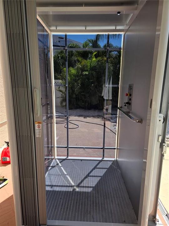 En Venta: $2,850,000 (5 camas, 4 baños, 4456 Pies cuadrados)