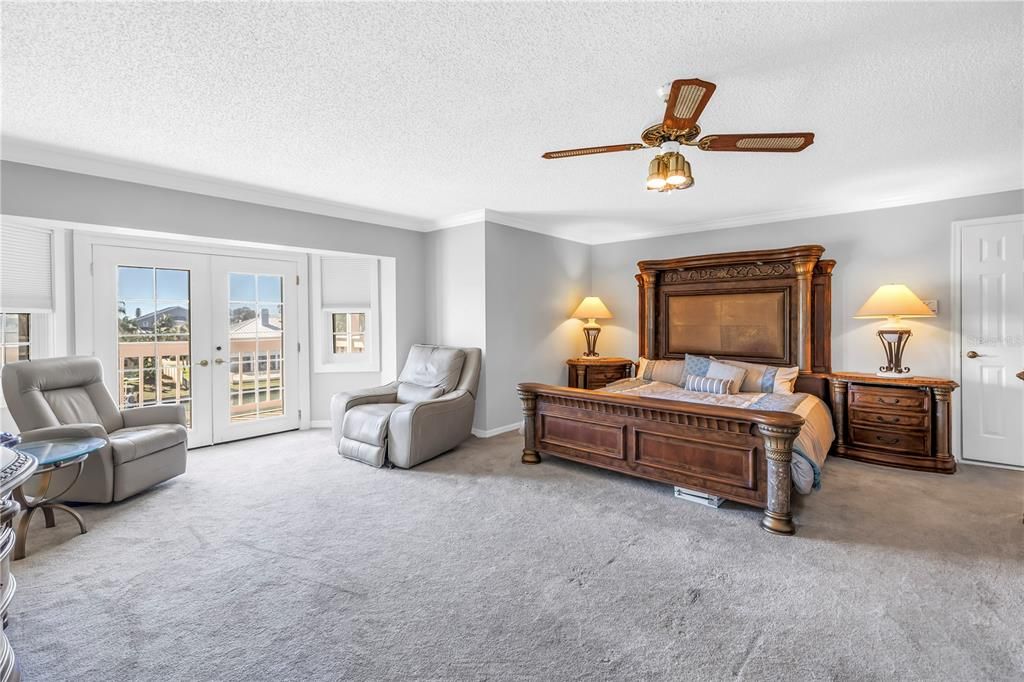 En Venta: $2,850,000 (5 camas, 4 baños, 4456 Pies cuadrados)