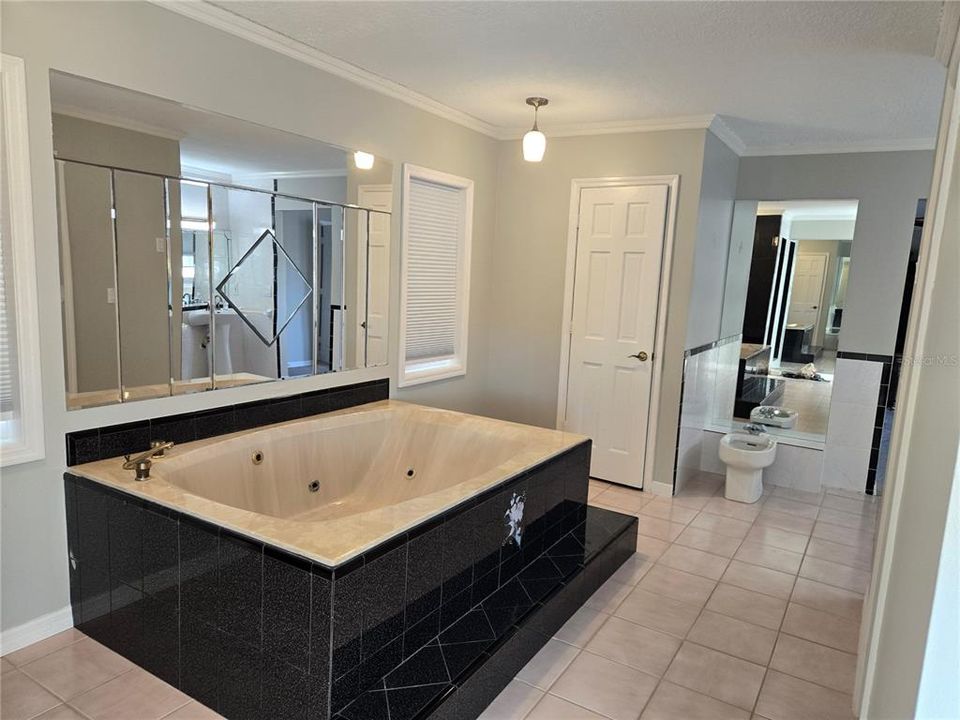 En Venta: $2,850,000 (5 camas, 4 baños, 4456 Pies cuadrados)