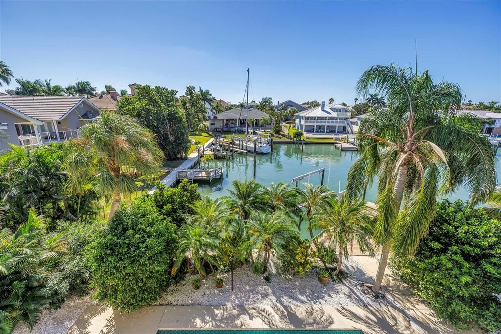 En Venta: $2,850,000 (5 camas, 4 baños, 4456 Pies cuadrados)