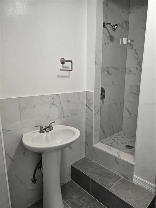 En Venta: $2,850,000 (5 camas, 4 baños, 4456 Pies cuadrados)