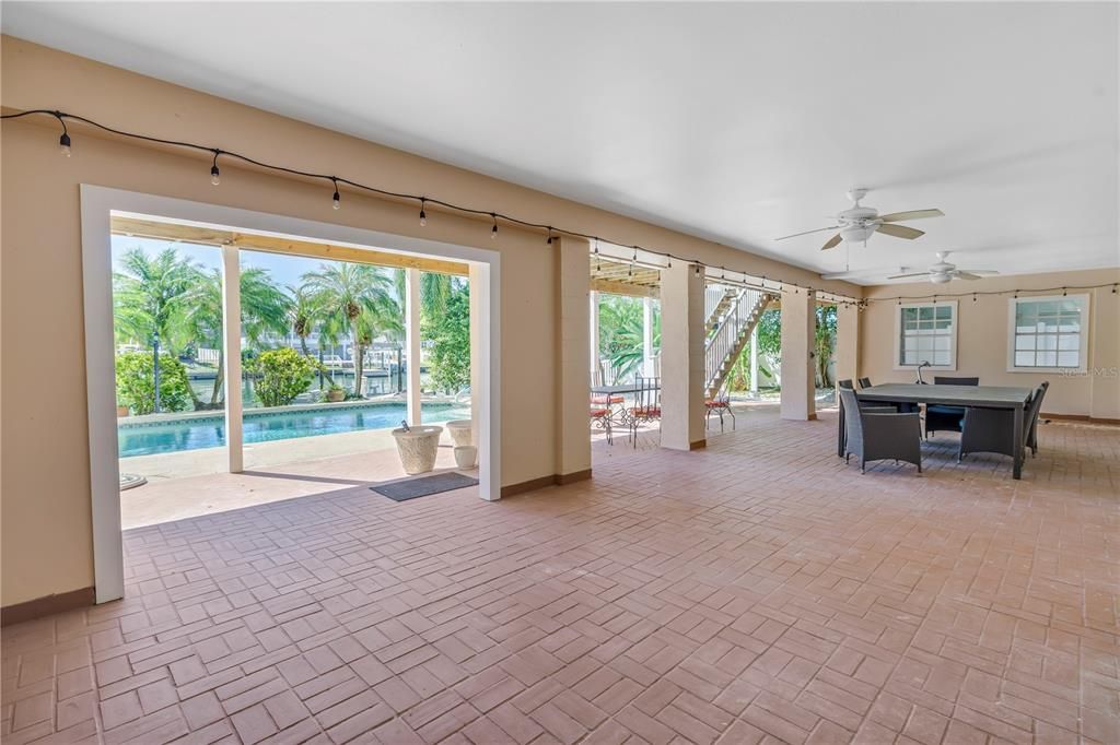 En Venta: $2,850,000 (5 camas, 4 baños, 4456 Pies cuadrados)