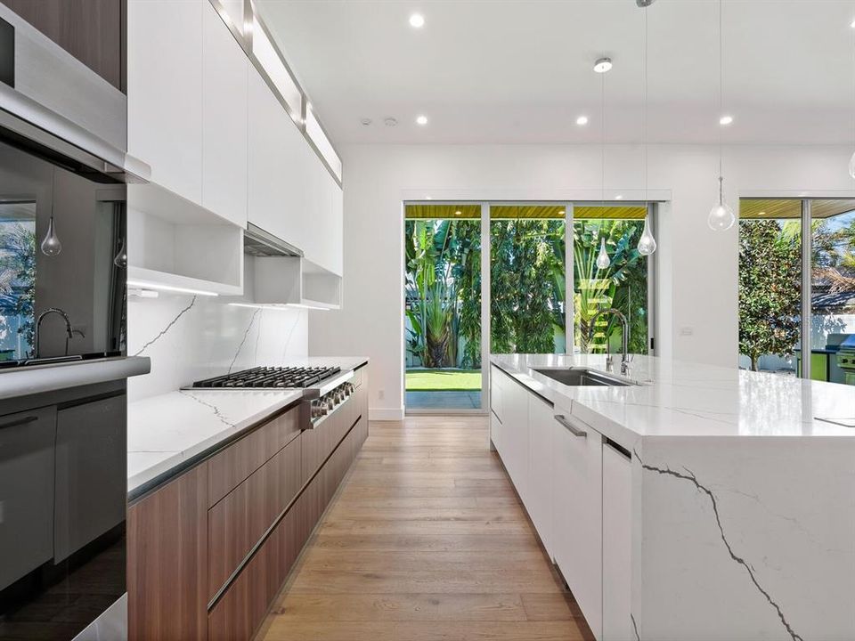 En Venta: $3,450,000 (4 camas, 5 baños, 3744 Pies cuadrados)