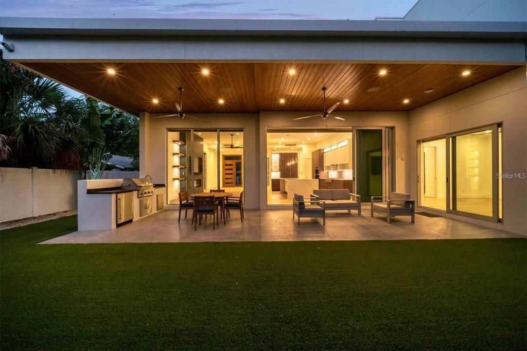 En Venta: $3,450,000 (4 camas, 5 baños, 3744 Pies cuadrados)